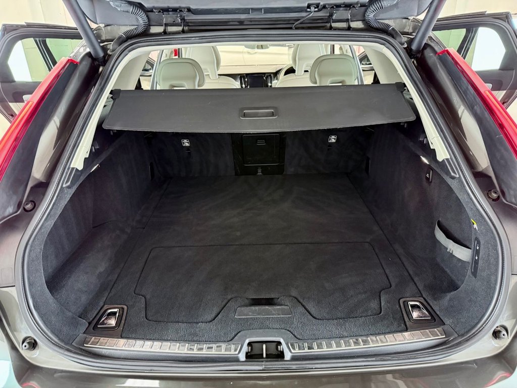 Used Volvo V90 2018 for sale - 76617909: Photo 50