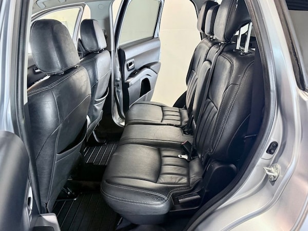 Used Mitsubishi Outlander 2009 for sale - 76236154: Photo 30