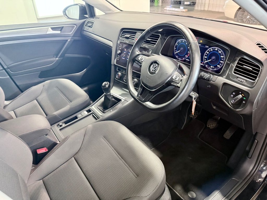 Used Volkswagen Golf 2017 for sale - 76356294: Photo 11
