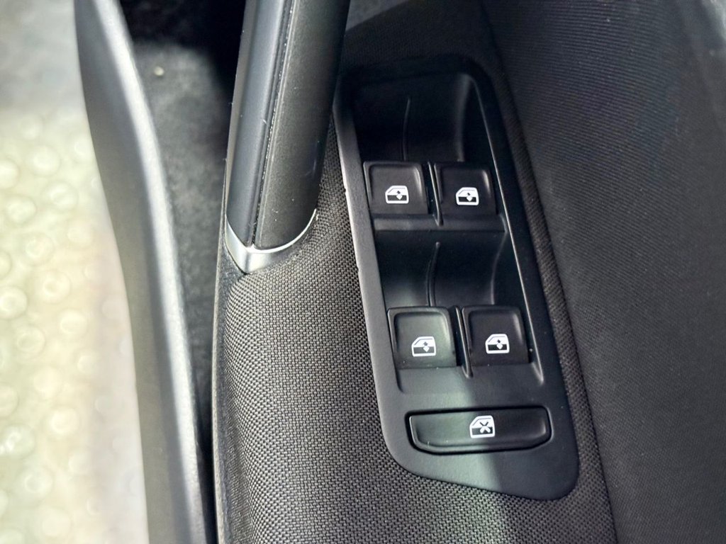 Used Volkswagen Golf 2017 for sale - 76356294: Photo 20