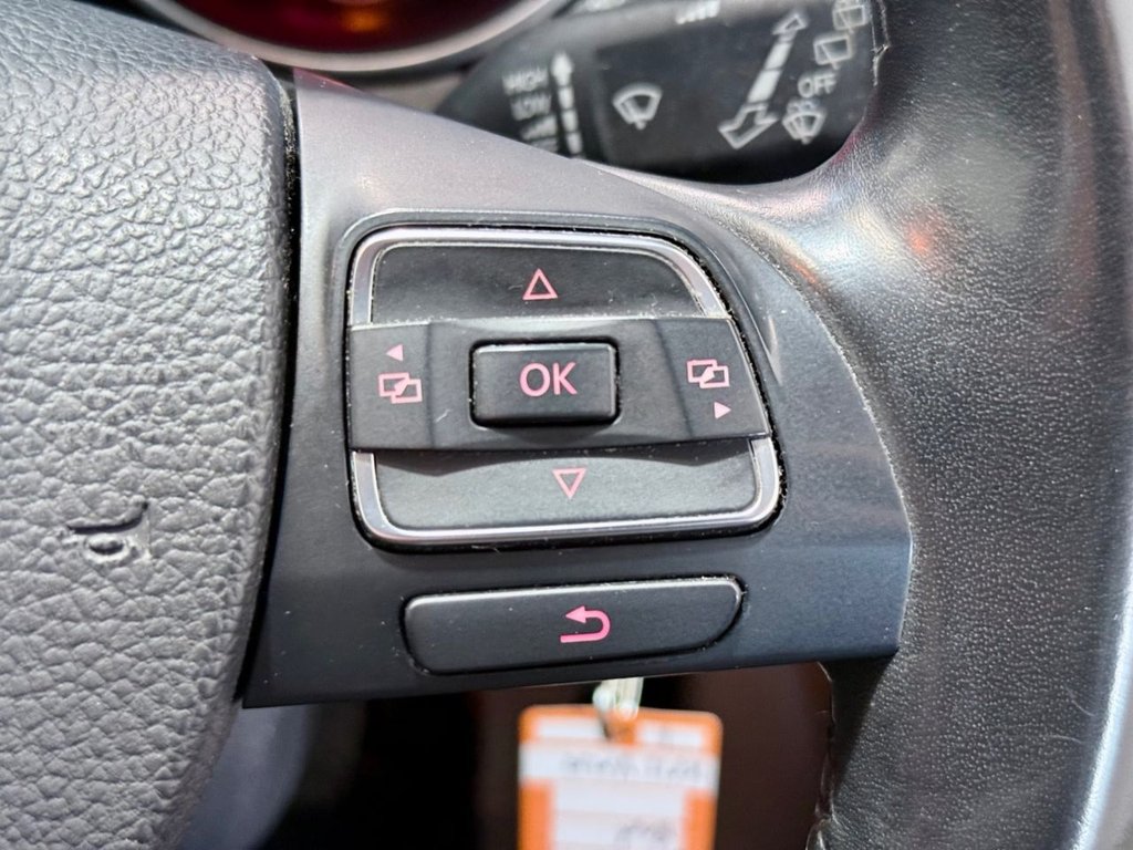 Used Volkswagen Golf 2011 for sale - 77200264: Photo 14