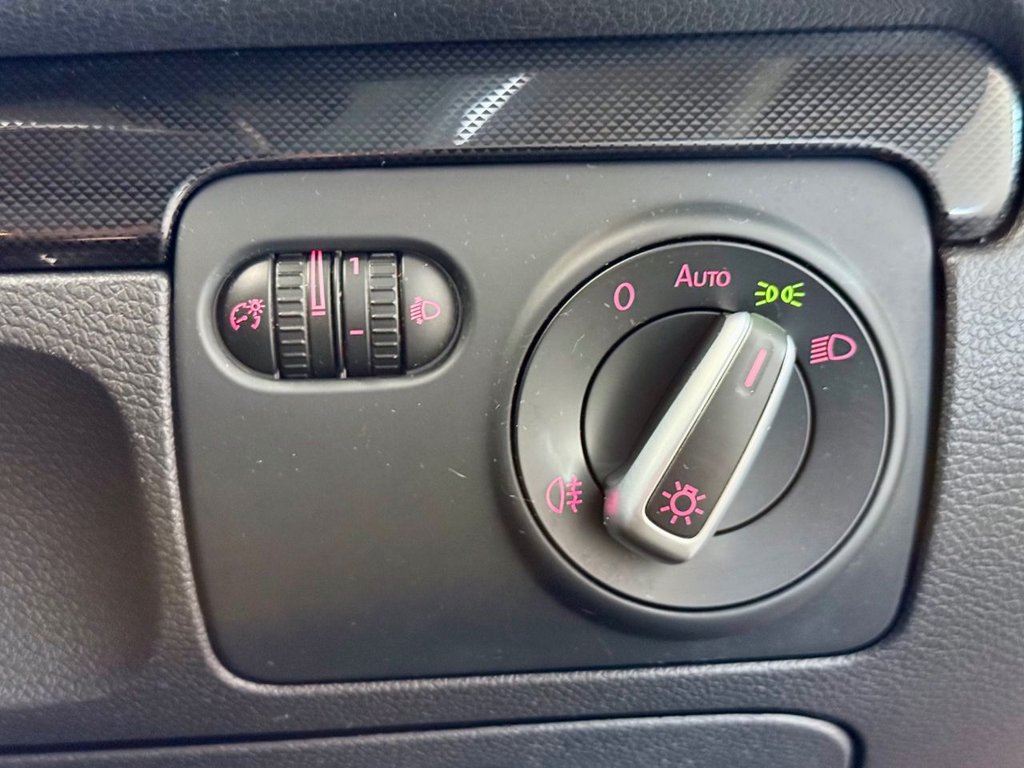 Used Volkswagen Golf 2011 for sale - 77200264: Photo 17