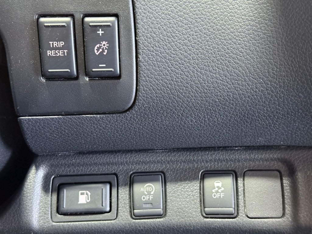 Used Nissan Navara 2020 for sale - 76740209: Photo 15