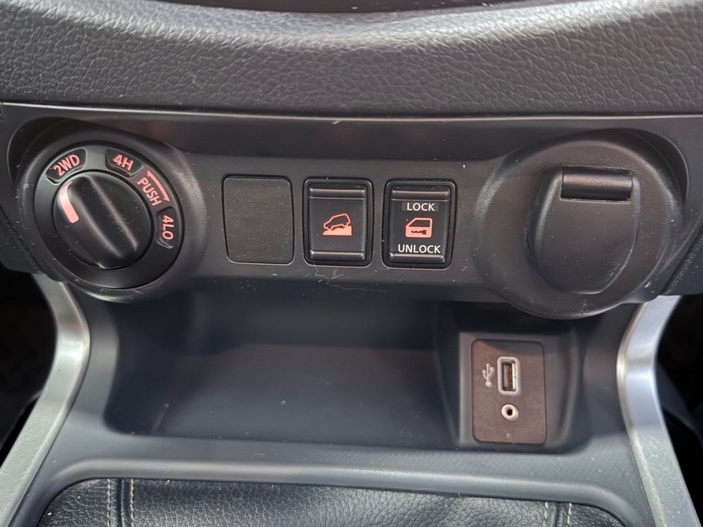 Used Nissan Navara 2020 for sale - 76740209: Photo 21