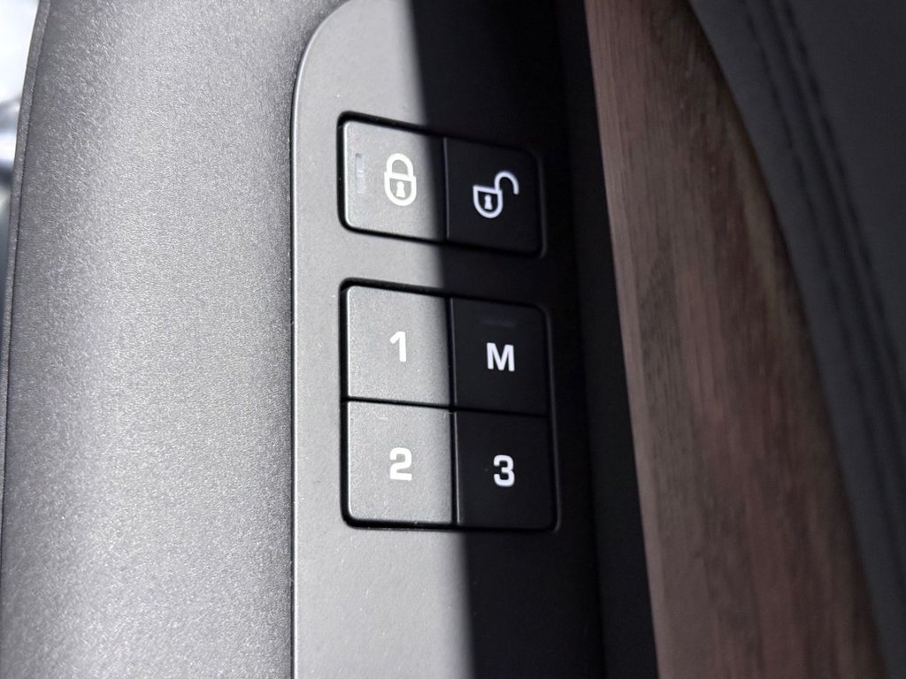 Used Land Rover Discovery 2020 for sale - 77027406: Photo 23