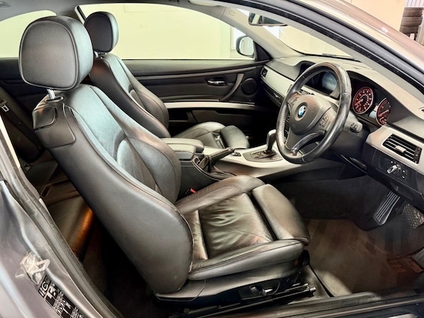 Used BMW 3 Series 2011 for sale - 75515330: Photo 11