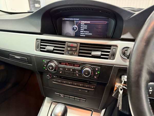 Used BMW 3 Series 2011 for sale - 75515330: Photo 13