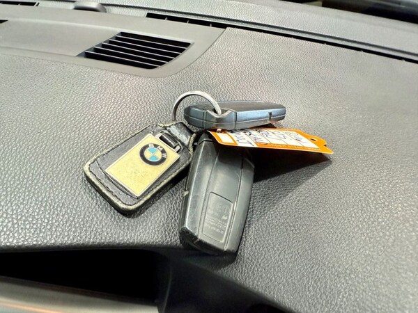 Used BMW 3 Series 2011 for sale - 75515330: Photo 19