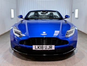 Used Aston Martin DB11 2018 for sale - 79764224: Photo