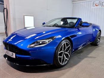 Used Aston Martin DB11 2018 for sale - 79764224: Photo