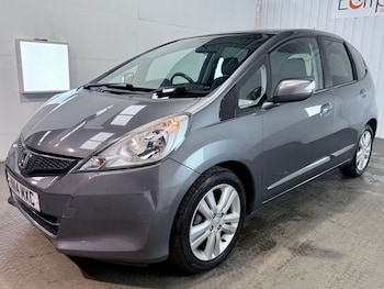 Used Honda Jazz 2014 for sale - 76386241: Photo