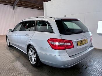 Used Mercedes-Benz E Class 2011 for sale - 78543581: Photo
