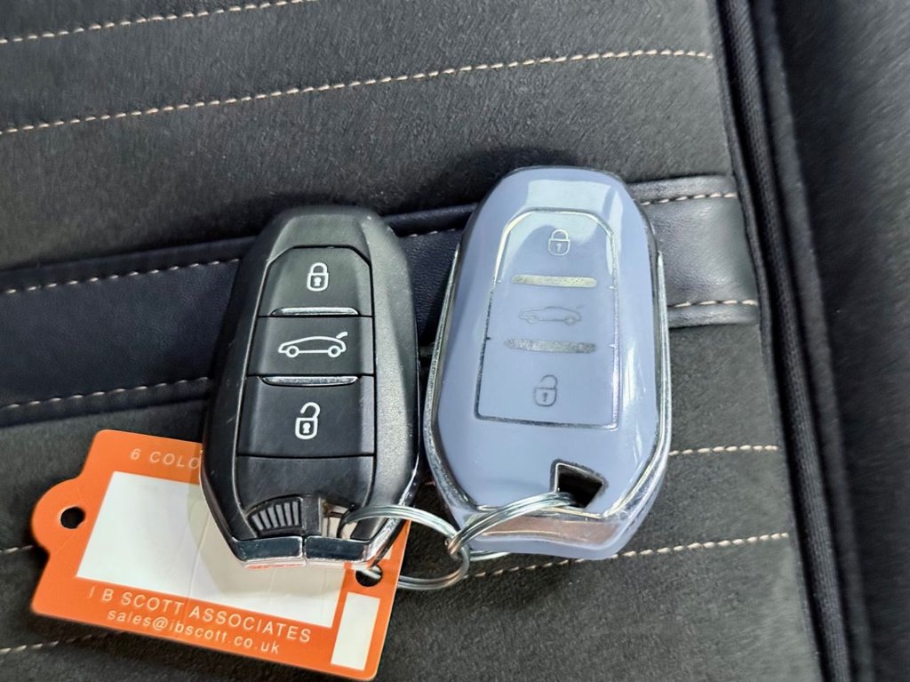 Used Peugeot 3008 2021 for sale - 76162786: Photo 44