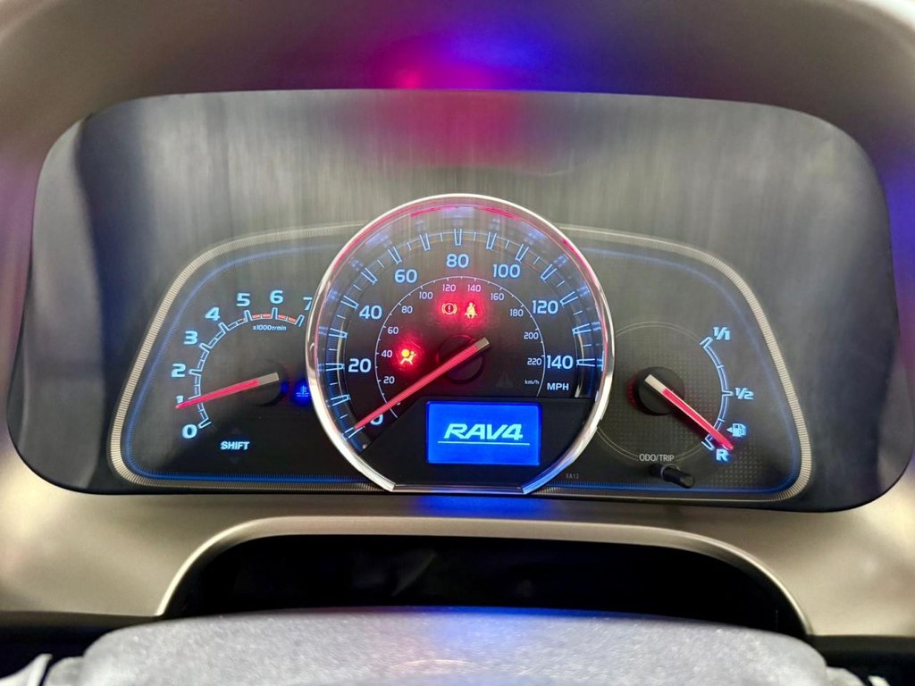 Used Toyota RAV4 2015 for sale - 77394556: Photo 12