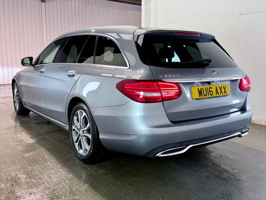 Used Mercedes-Benz C Class 2016 for sale - 77547521: Photo 5