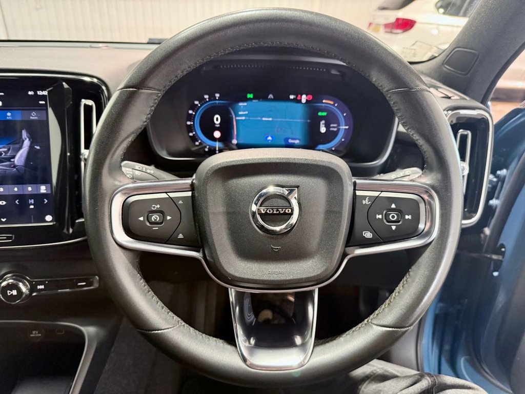 Used Volvo XC40 2023 for sale - 78219357: Photo 13