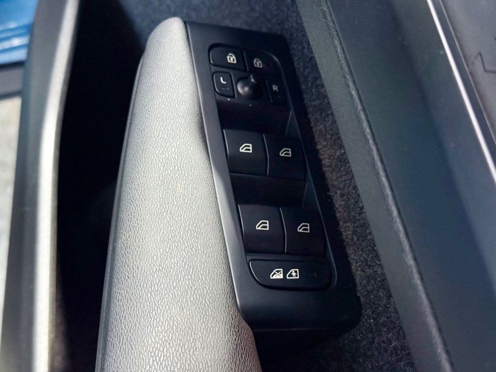 Used Volvo XC40 2023 for sale - 78219357: Photo 20