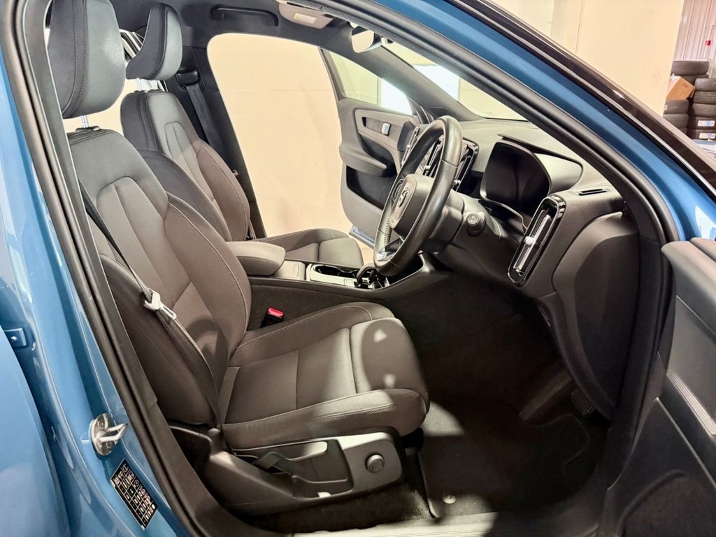 Used Volvo XC40 2023 for sale - 78219357: Photo 41