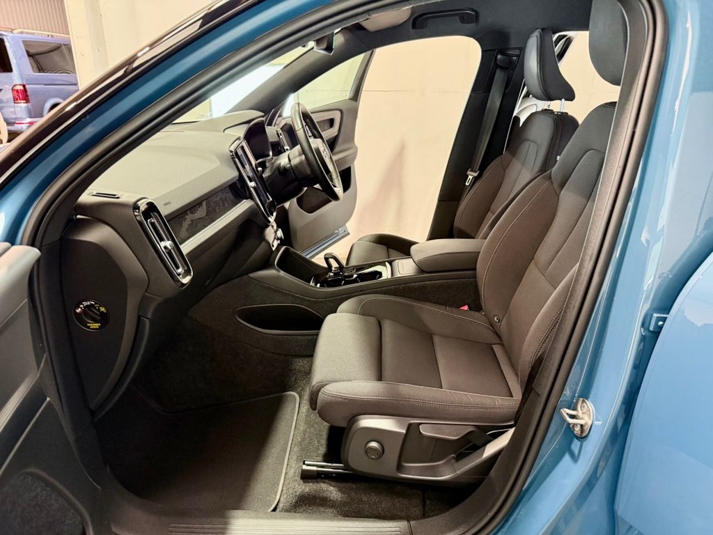 Used Volvo XC40 2023 for sale - 78219357: Photo 43