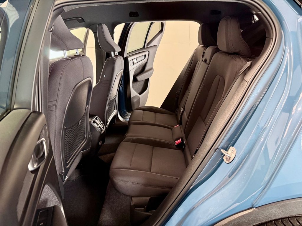 Used Volvo XC40 2023 for sale - 78219357: Photo 44