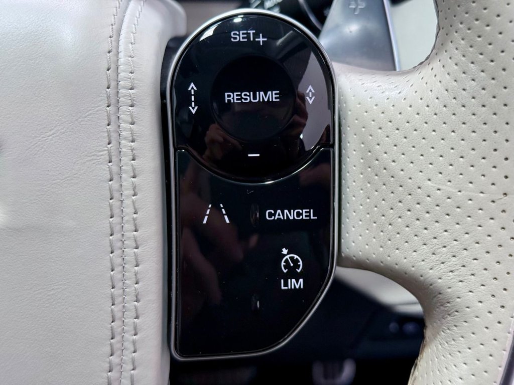 Used Land Rover Range Rover Velar 2017 for sale - 76934497: Photo 15