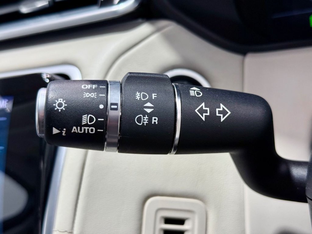 Used Land Rover Range Rover Velar 2017 for sale - 76934497: Photo 16