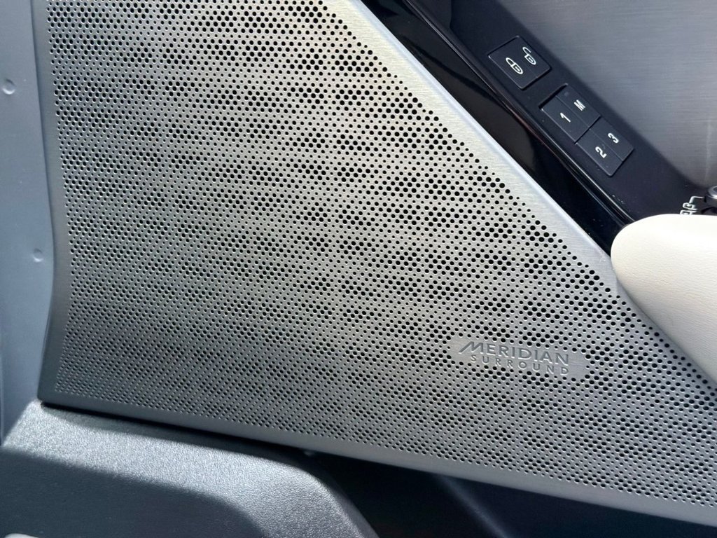 Used Land Rover Range Rover Velar 2017 for sale - 76934497: Photo 20