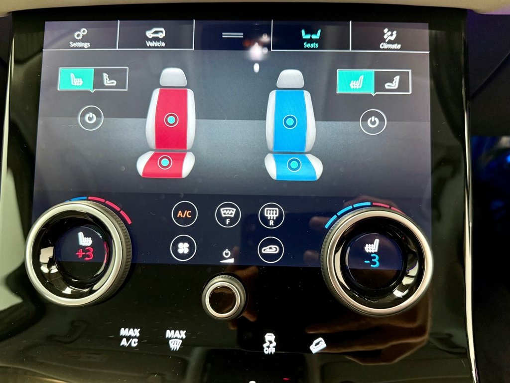 Used Land Rover Range Rover Velar 2017 for sale - 76934497: Photo 26