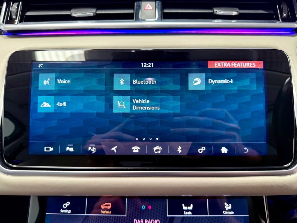 Used Land Rover Range Rover Velar 2017 for sale - 76934497: Photo 32