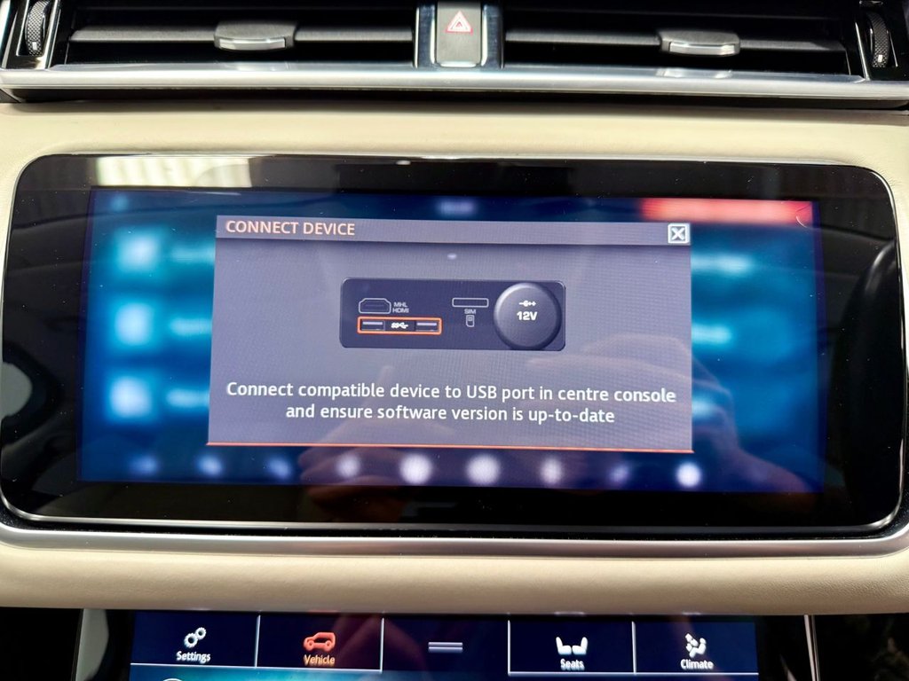 Used Land Rover Range Rover Velar 2017 for sale - 76934497: Photo 40