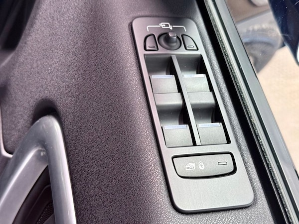 Used Land Rover Discovery Sport 2019 for sale - 76304136: Photo 20