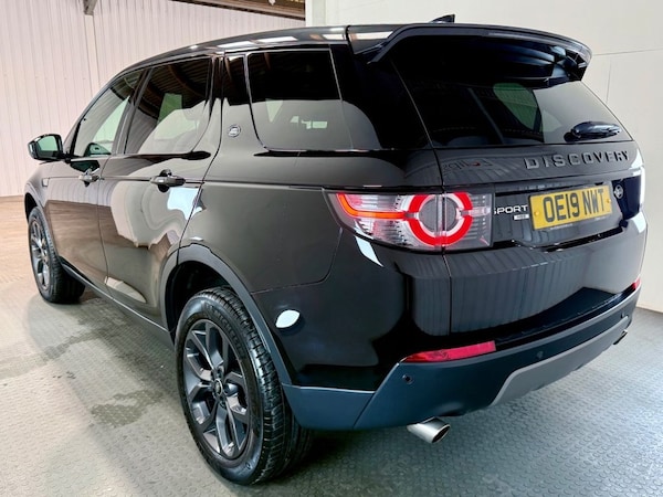 Used Land Rover Discovery Sport 2019 for sale - 76304136: Photo 5