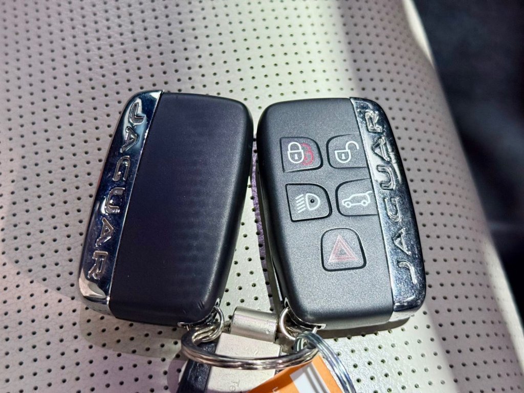 Used Jaguar F-Pace 2018 for sale - 76698602: Photo 47