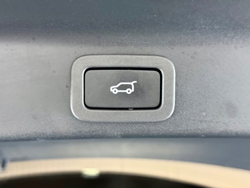 Used Jaguar F-Pace 2018 for sale - 76698602: Photo 50