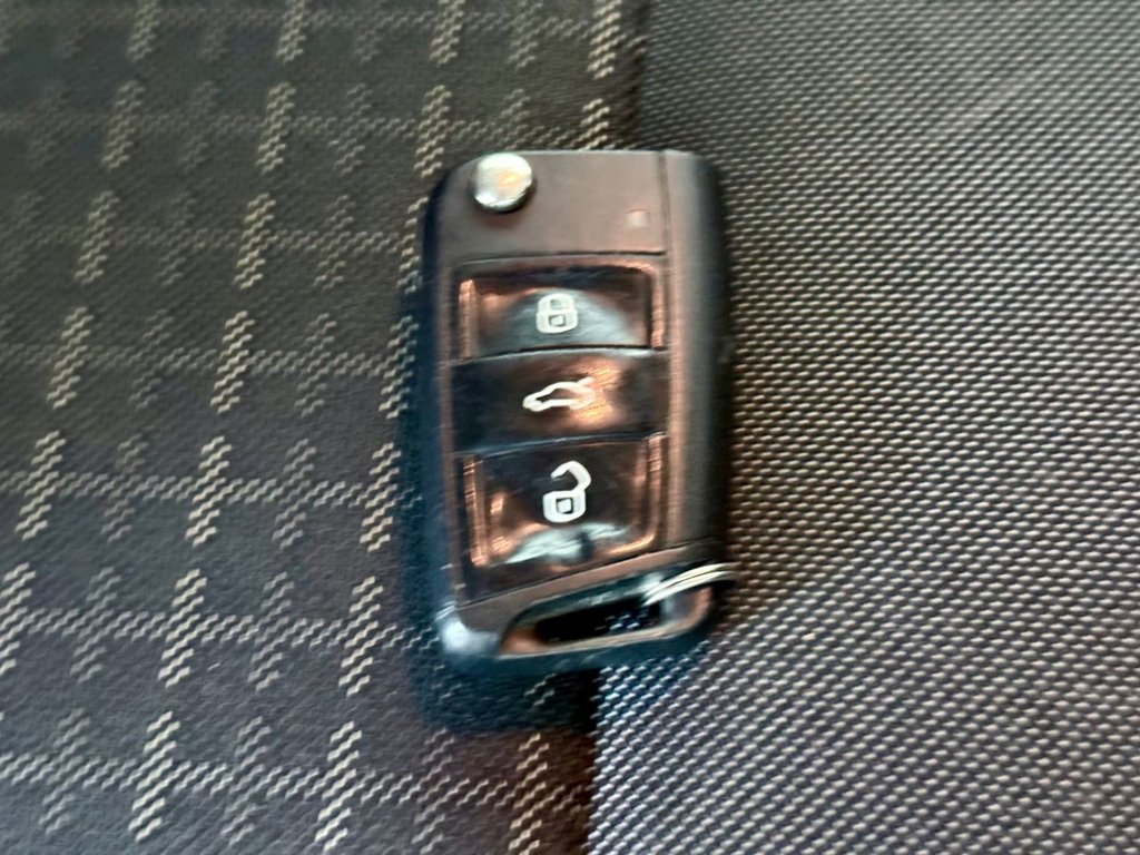 Used Volkswagen Polo 2016 for sale - 76535928: Photo 40