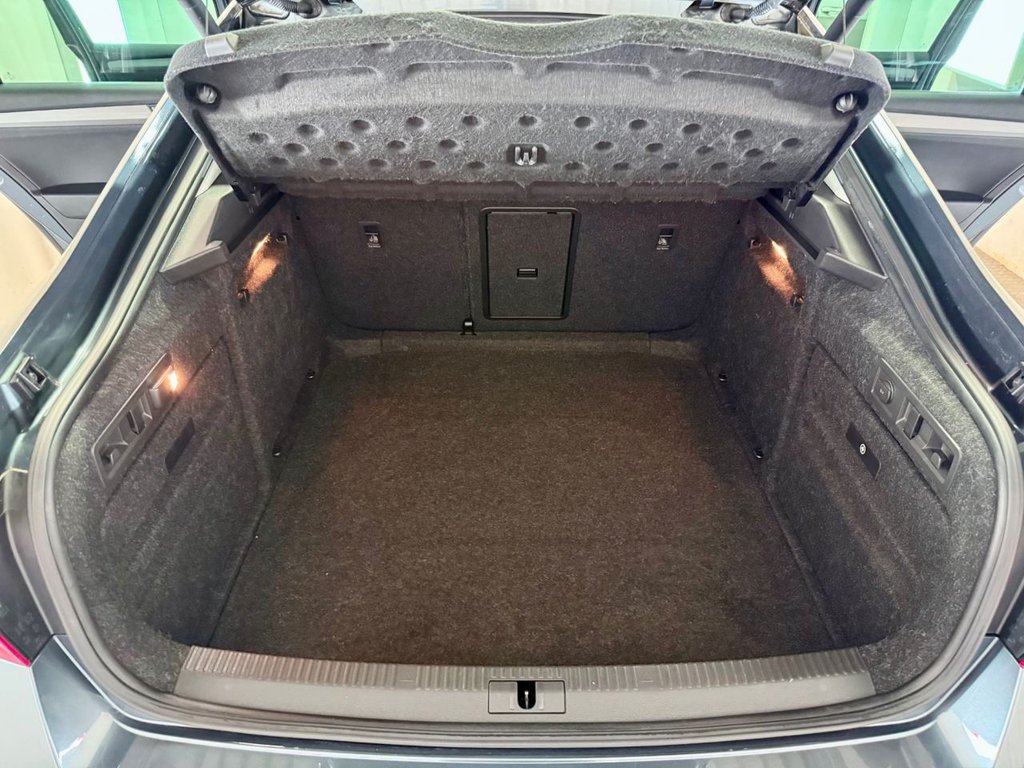 Used Skoda Superb 2019 for sale - 76356713: Photo 42