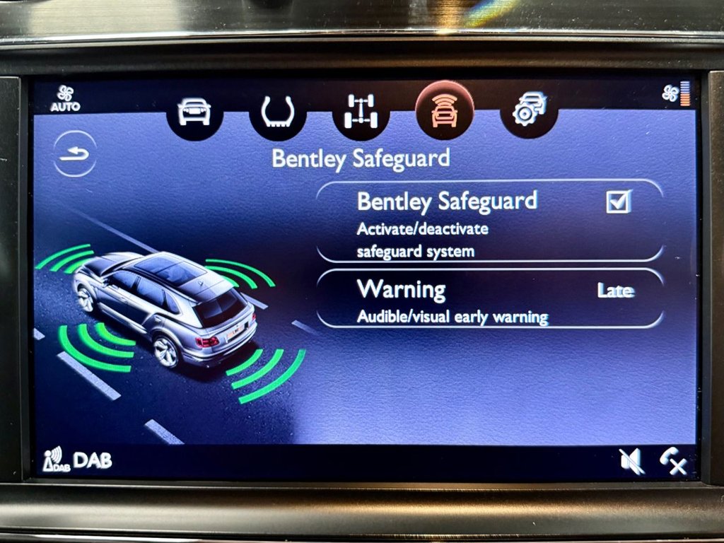 Used Bentley Bentayga 2018 for sale - 76323552: Photo 38