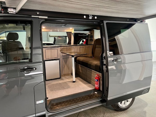 Used Volkswagen Transporter 2022 for sale - 76266534: Photo 2