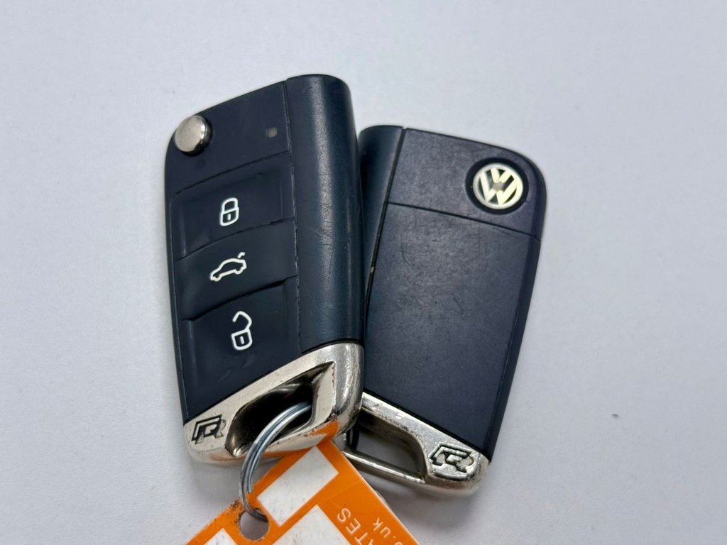 Used Volkswagen Golf 2016 for sale - 77212287: Photo 31