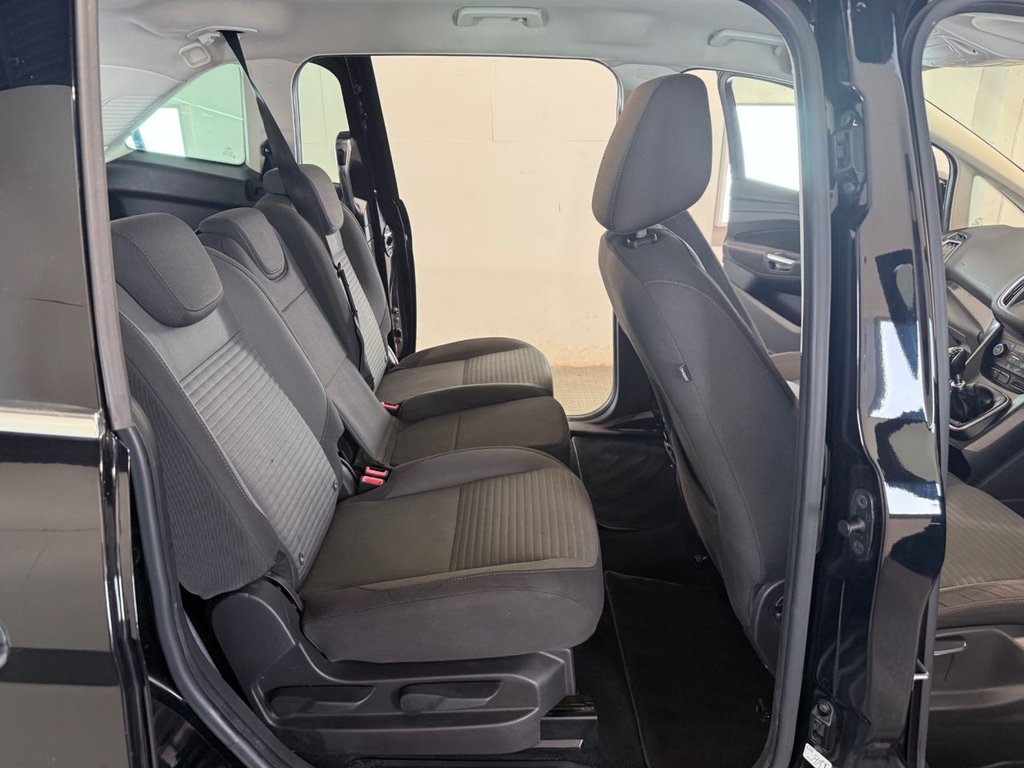Used Ford Grand C-Max 2017 for sale - 76883310: Photo 43