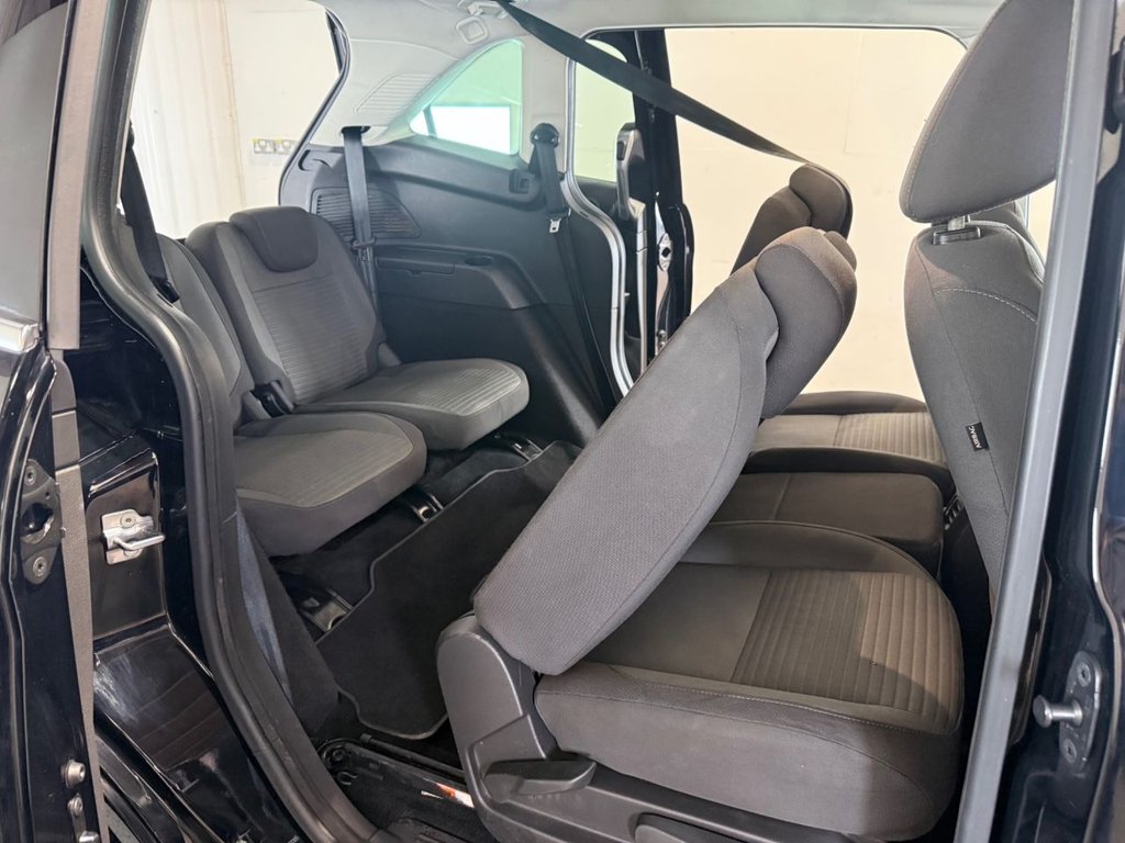 Used Ford Grand C-Max 2017 for sale - 76883310: Photo 44