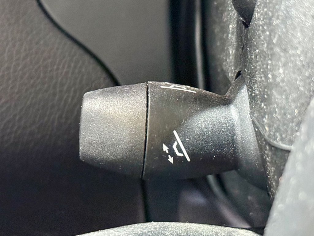 Used Mercedes-Benz SLK 2015 for sale - 76118909: Photo 26