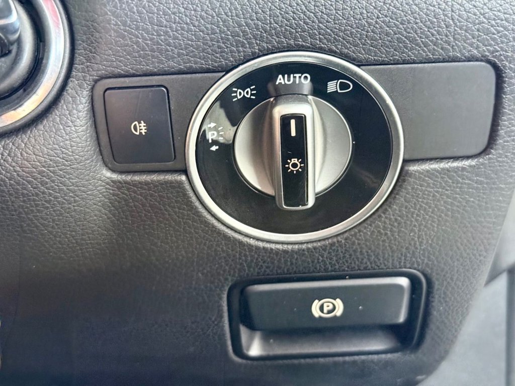 Used Mercedes-Benz SLK 2015 for sale - 76118909: Photo 27