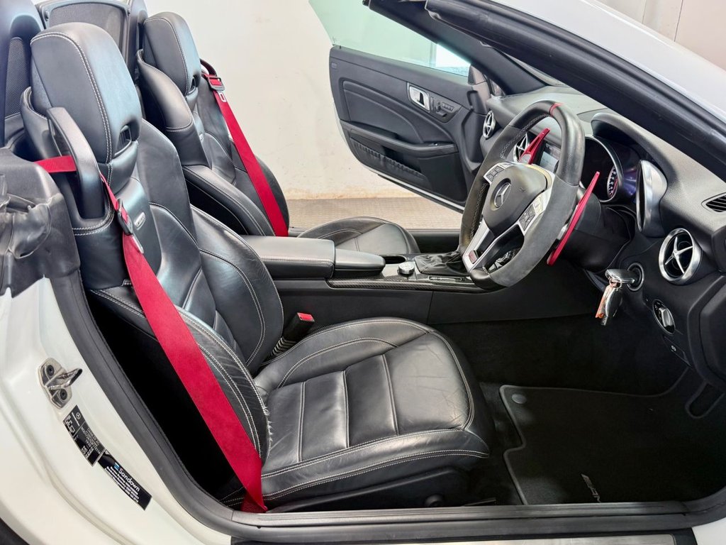 Used Mercedes-Benz SLK 2015 for sale - 76118909: Photo 41