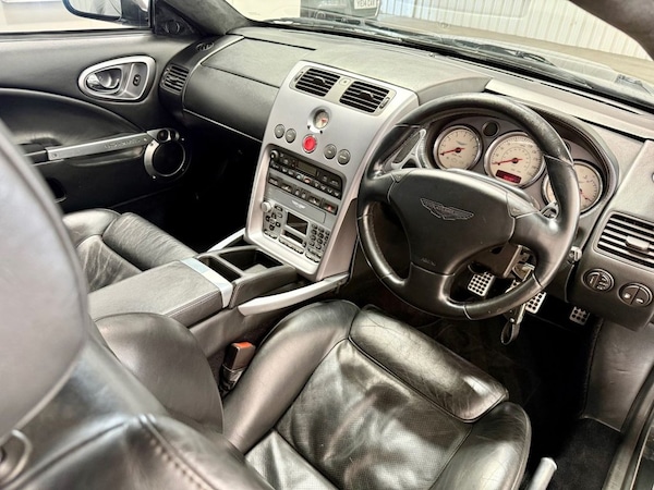 Used Aston Martin Vanquish 2003 for sale - 74974393: Photo 10