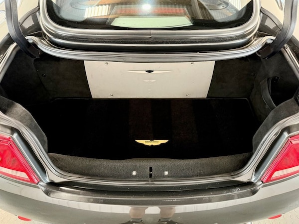 Used Aston Martin Vanquish 2003 for sale - 74974393: Photo 28