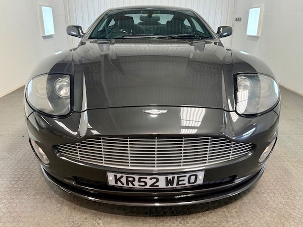 Used Aston Martin Vanquish 2003 for sale - 74974393: Photo 2