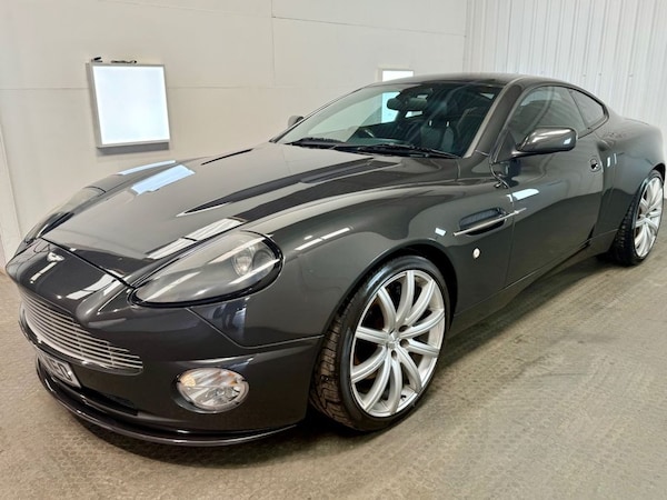 Used Aston Martin Vanquish 2003 for sale - 74974393: Photo 3