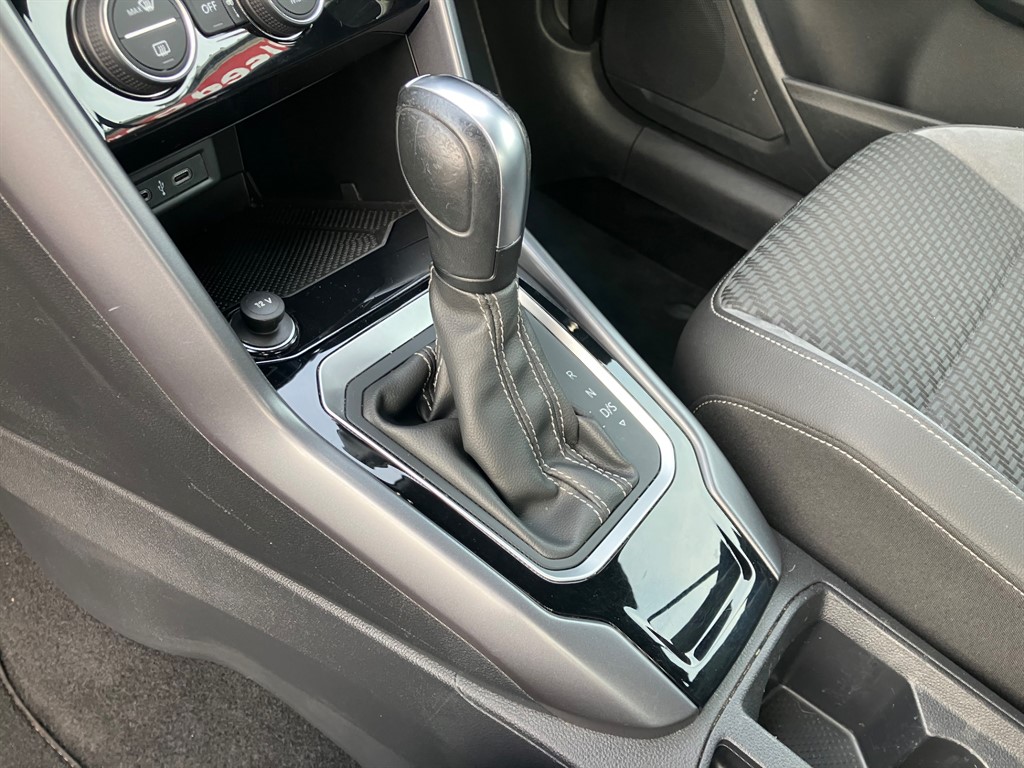 Used Volkswagen T-Roc 2022 for sale - 77848347: Photo 10