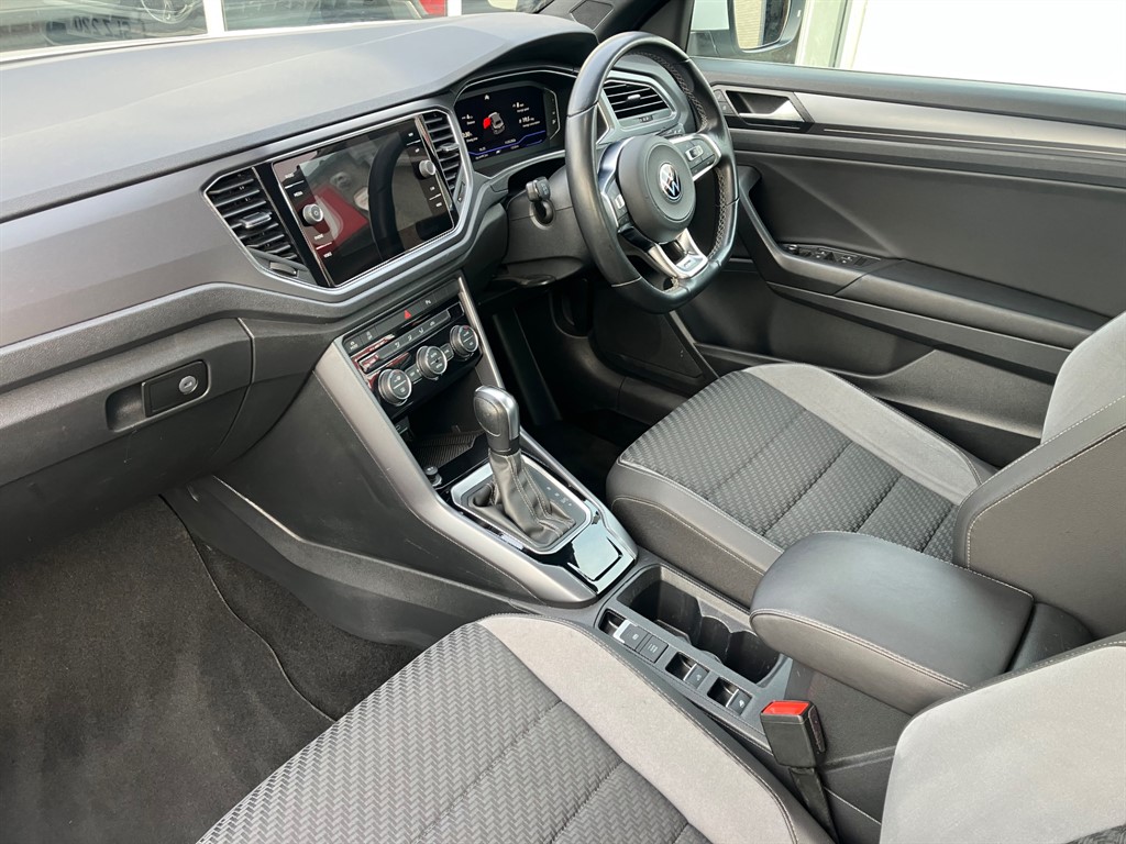 Used Volkswagen T-Roc 2022 for sale - 77848347: Photo 2